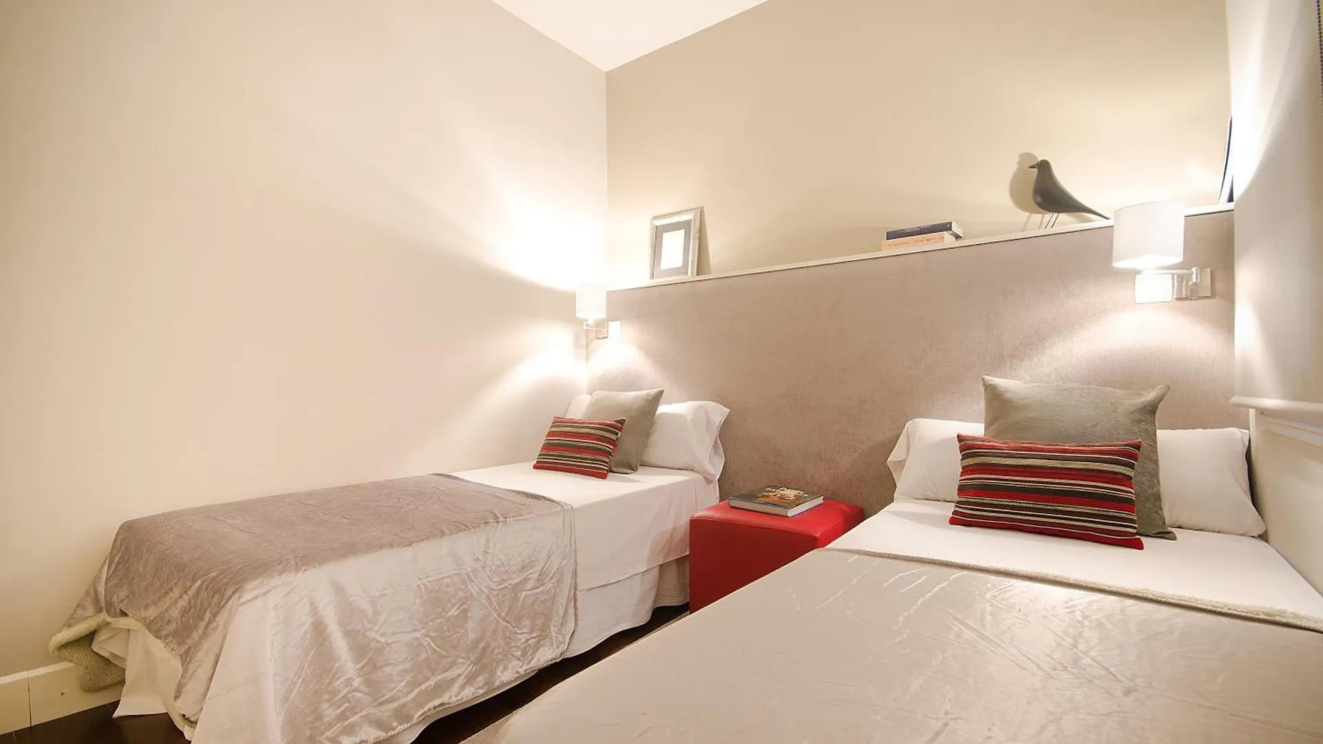 Three Bedroom Apartment In Gran De Gracia - You Stylish Apartments Barcelona
