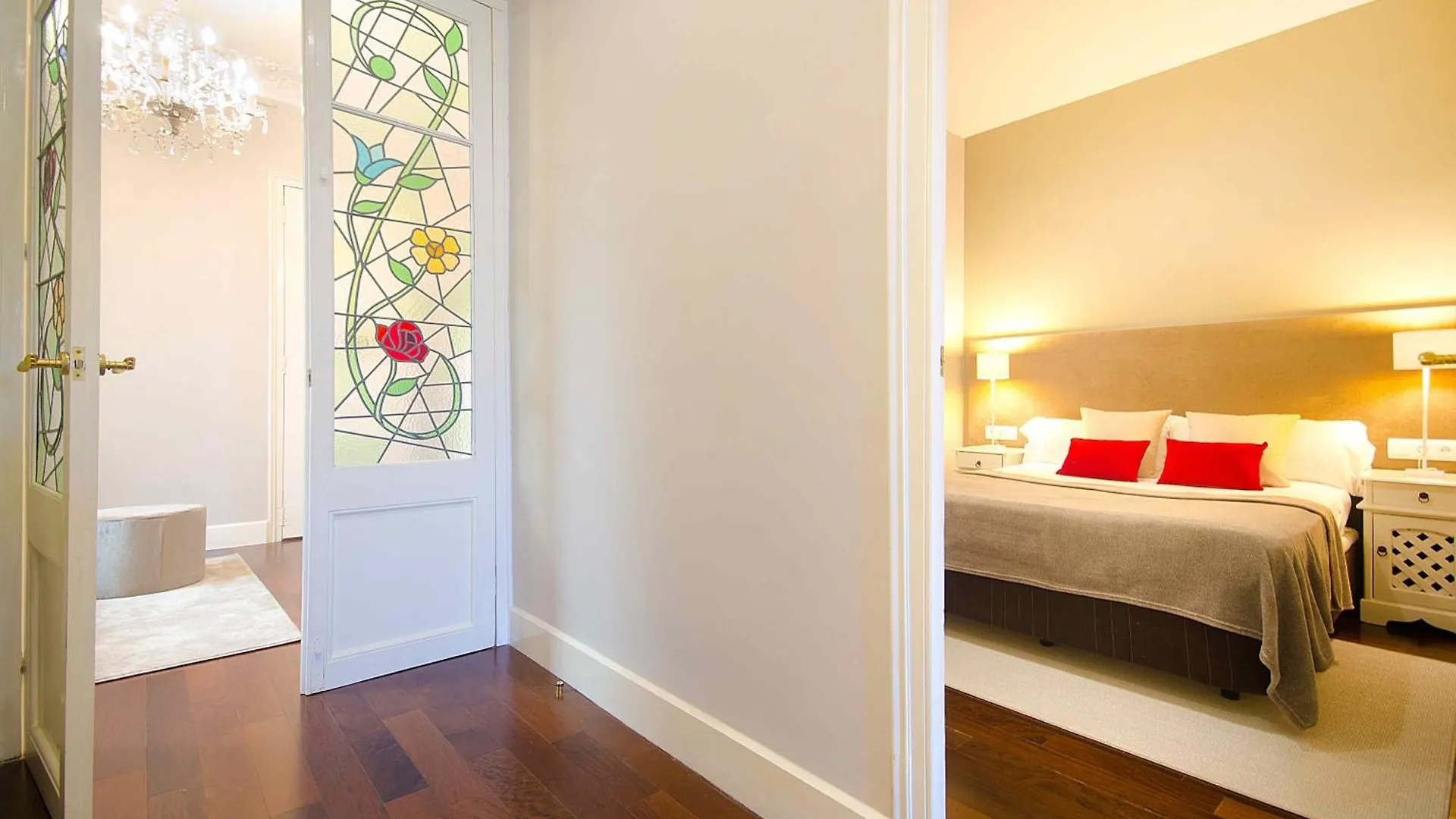 Three Bedroom Apartment In Gran De Gracia - You Stylish Apartments Barcelona