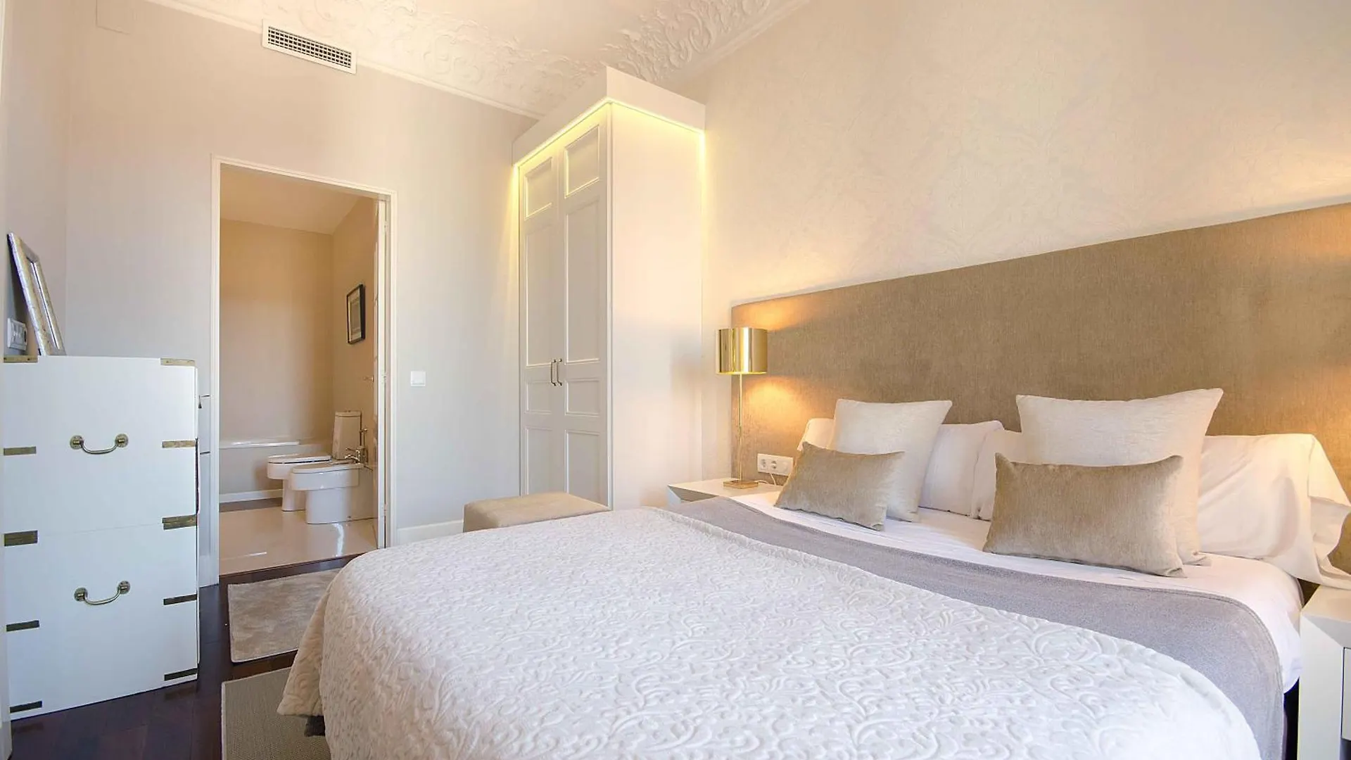 Three Bedroom Apartment In Gran De Gracia - You Stylish Apartments Barcelona 0*,  Spanien