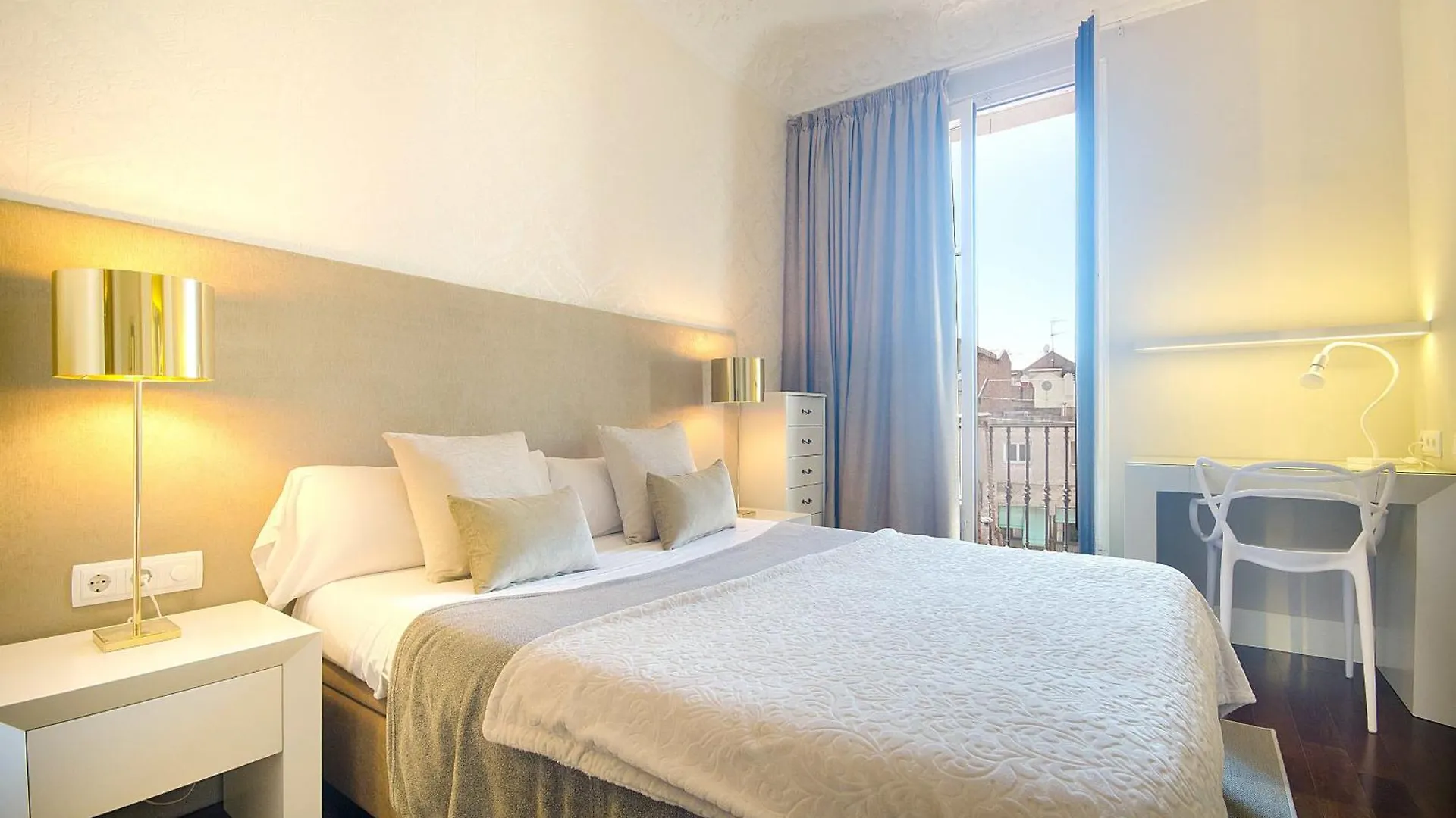 Three Bedroom Apartment In Gran De Gracia - You Stylish Apartments Barcelona